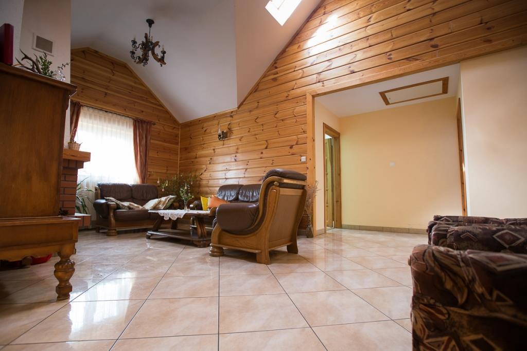 Pokoje Goscinne Na Skraju Puszczy Pogorzelce Buitenkant foto