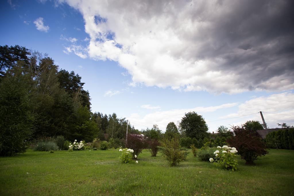 Pokoje Goscinne Na Skraju Puszczy Pogorzelce Buitenkant foto